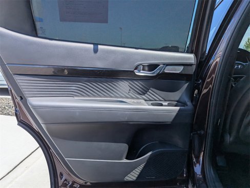 Used 2024 Hyundai Palisade Calligraphy image 31