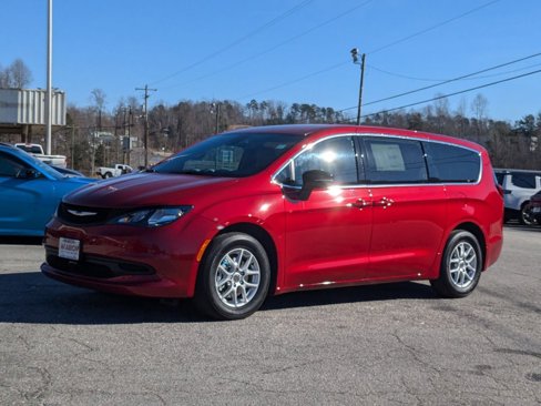 New 2025 Chrysler Voyager LX image 2