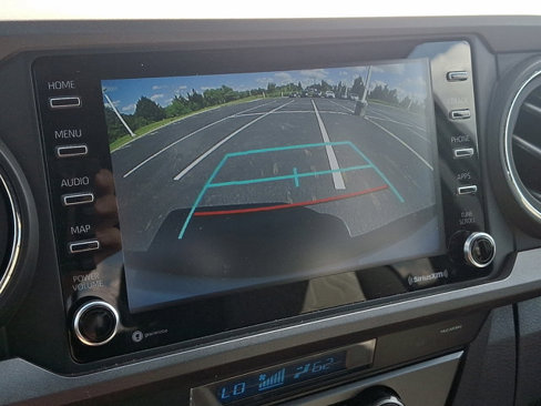 Used 2022 Toyota Tacoma TRD Off-Road image 17