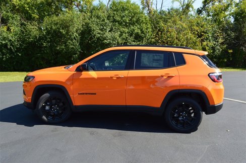 New 2026 Jeep Compass Latitude image 8