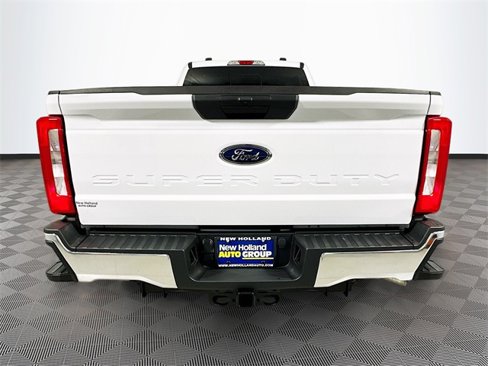 New 2026 Ford F250 XL image 5