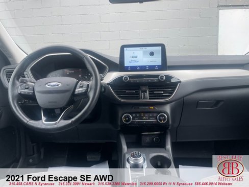 Used 2021 Ford Escape SE w/ Cold Weather Package image 11