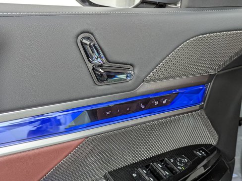 New 2026 BMW 740i xDrive image 10