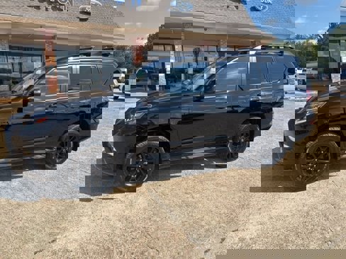 Used 2023 Lexus GX 460 image 1
