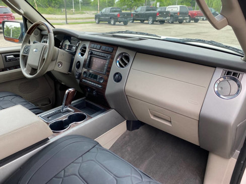 Used 2007 Ford Expedition EL Limited image 18