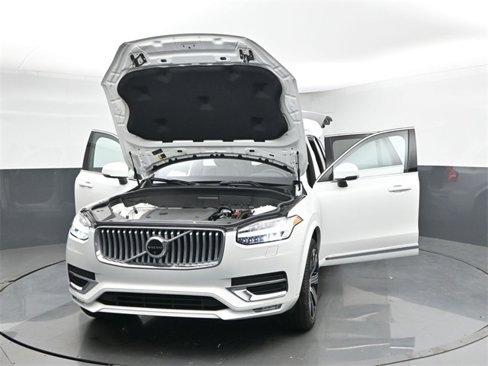 Used 2024 Volvo XC90 B6 Plus w/ Protection Package Premier image 46