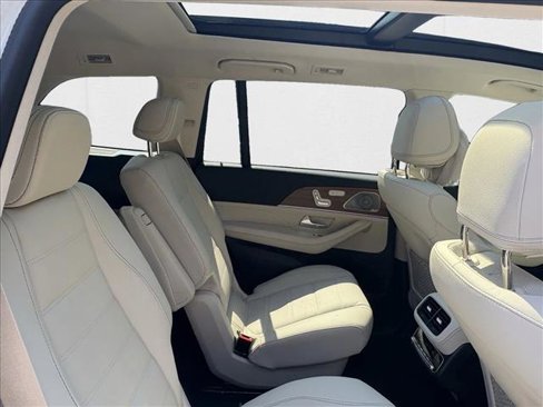 New 2026 Mercedes-Benz GLS 450 4MATIC image 27