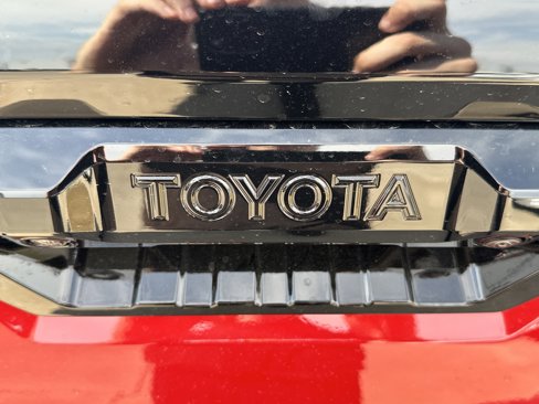 New 2026 Toyota Tundra Platinum image 30