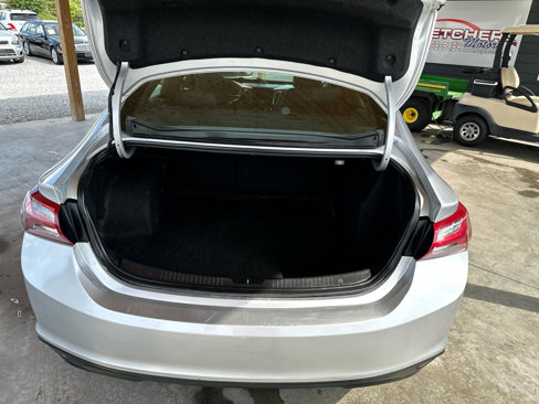 Used 2020 Chevrolet Malibu LT image 34