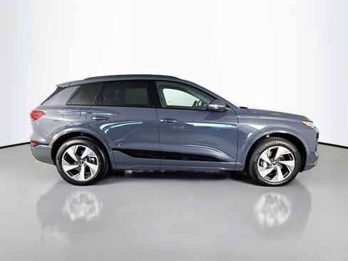 New 2025 Audi Q6 e-tron Premium Plus image 8