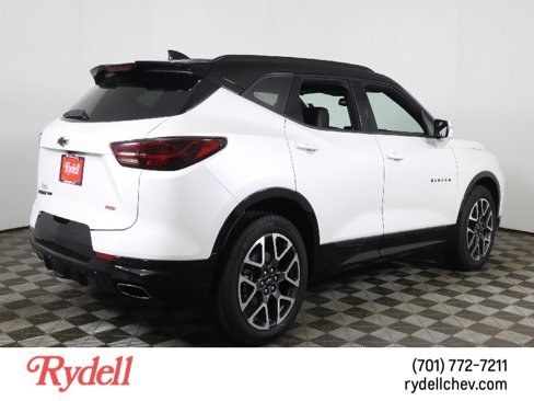 Certified 2025 Chevrolet Blazer RS w/ Enhanced Convenience Package image 3