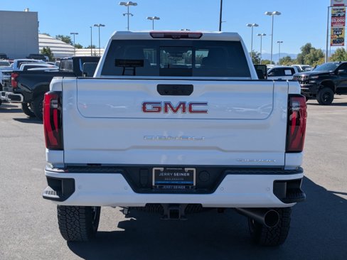 New 2026 GMC Sierra 3500 Denali w/ Denali Reserve Package image 5