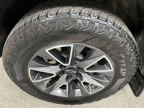 Used 2024 Chevrolet Tahoe Z71 image 19