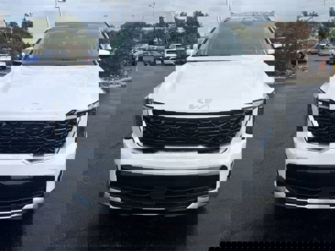 New 2026 Kia Sorento S image 2