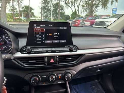 Used 2021 Kia Forte LXS image 32