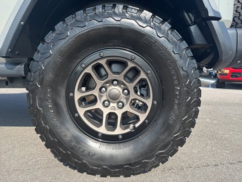 Used 2023 Jeep Wrangler Unlimited Rubicon 392 w/ Xtreme Recon 35" Tire Package image 15