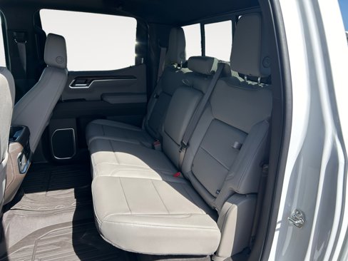 New 2026 GMC Sierra 1500 SLT image 24