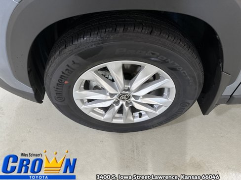 New 2026 Toyota Corolla Cross LE w/ Moonroof Package image 11