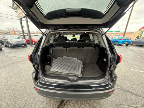 Used 2019 Toyota Highlander LE image 17