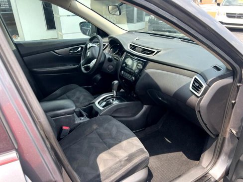 Used 2016 Nissan Rogue S image 8