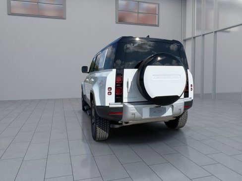 New 2025 Land Rover Defender 110 S image 7