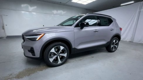 New 2026 Volvo XC40 B5 Plus w/ Protection Package Premier image 19