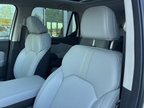 New 2025 Honda Pilot Touring image 27