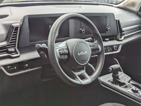 Used 2024 Kia Sportage LX image 14
