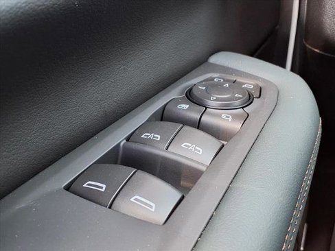 New 2026 GMC Yukon AT4 image 17