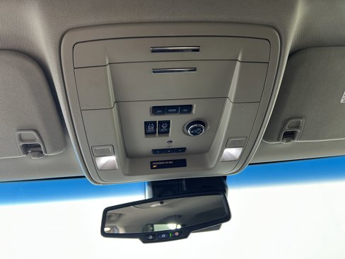 Used 2018 Chevrolet Tahoe Premier image 24