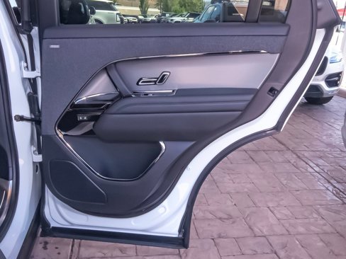 New 2025 Land Rover Range Rover Sport SE image 46