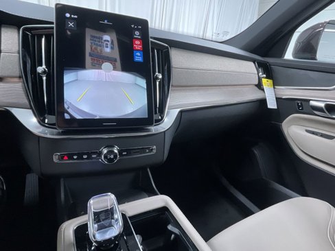 New 2026 Volvo XC90 B5 Core image 8