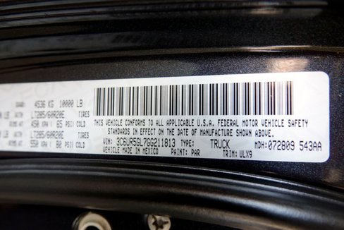 Used 2016 RAM 2500 Limited image 62