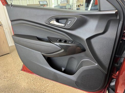 Used 2024 Chevrolet Trax LT w/ Driver Confidence Package image 21