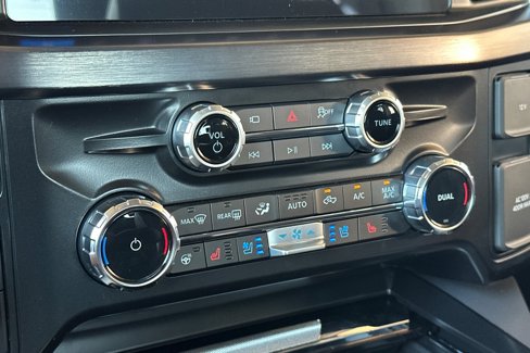 New 2025 Ford F250 Lariat w/ Tremor Off-Road Package image 17