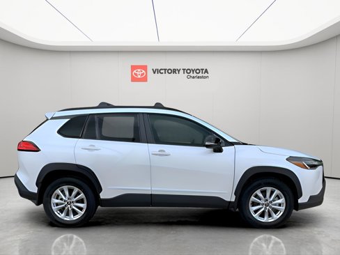 New 2025 Toyota Corolla Cross LE image 3