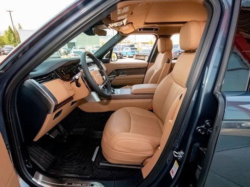 New 2025 Land Rover Range Rover SE image 35