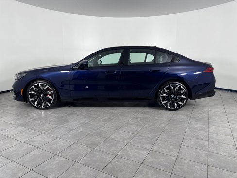 New 2026 BMW 540i xDrive image 2