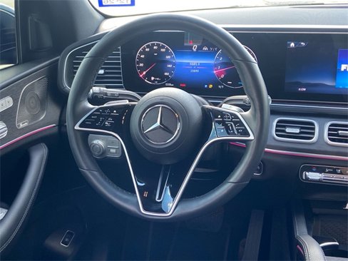 Used 2025 Mercedes-Benz GLS 450 4MATIC image 15