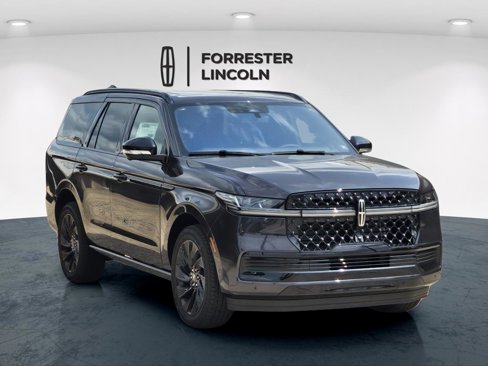 New 2025 Lincoln Navigator Reserve image 1