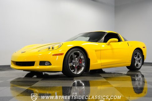 Used 2008 Chevrolet Corvette Coupe w/ Preferred Equipment Group image 21