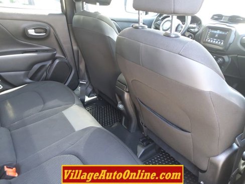 Used 2020 Jeep Renegade Altitude image 36