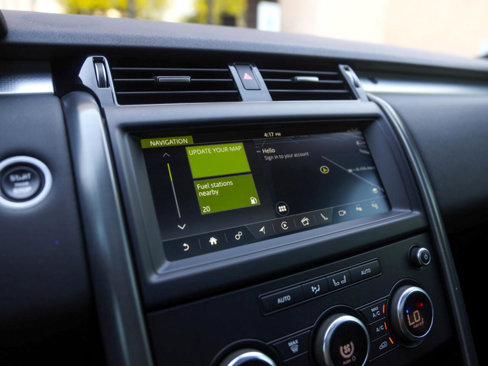 Used 2020 Land Rover Discovery Landmark image 31
