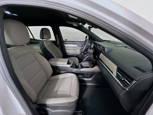 Used 2025 GMC Terrain Elevation image 31