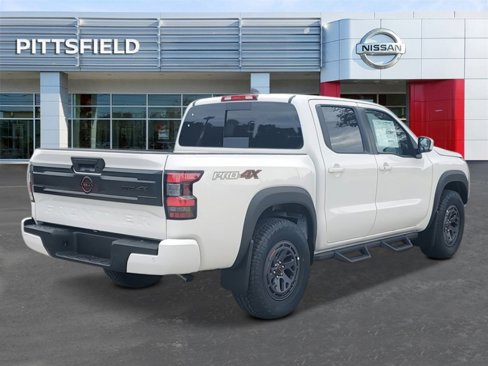 New 2025 Nissan Frontier PRO-4X image 2