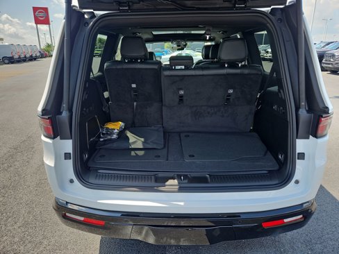 New 2025 Jeep Wagoneer Series II image 11