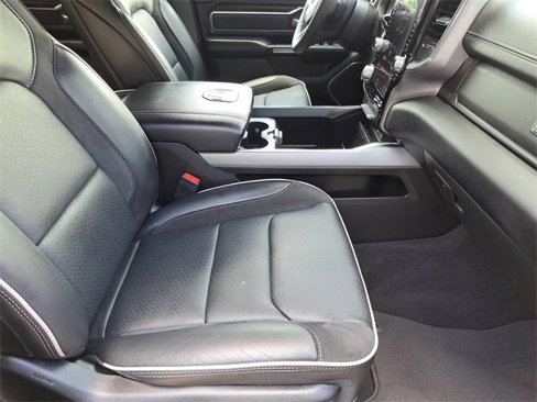 Used 2025 RAM 1500 Laramie image 25