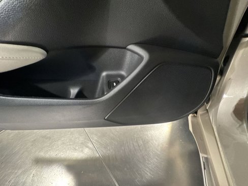 Used 2018 Honda Accord EX image 21