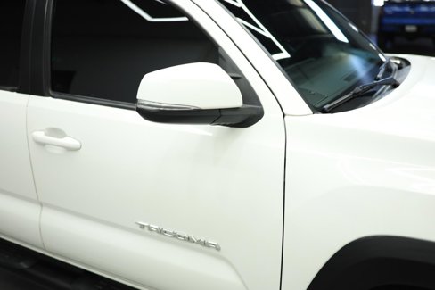 Used 2022 Toyota Tacoma TRD Off-Road image 17