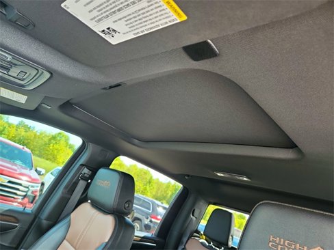 Used 2024 Chevrolet Silverado 3500 High Country image 11